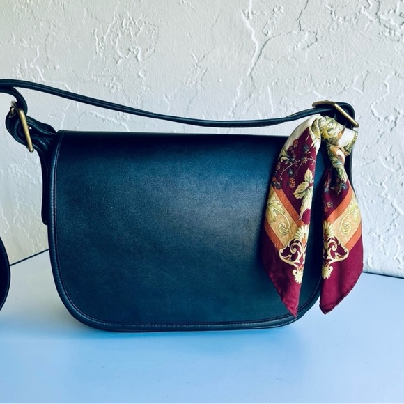 Coach Handbags - COACH VINTAGE SADDLE PATRICIA LEGACY BLACK 9951 LEATHER FLAP CROSSBODY BAG